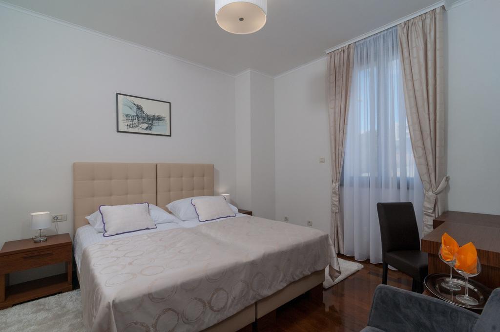 Luxury Rooms Near The Beach1 スプリト エクステリア 写真